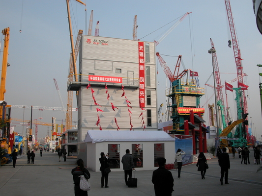 350t / H Hoisting Hopper Type Bitumen Hot Mix Plant , Automatic Batching Plant With Shaft - Mounted Gear Reducer